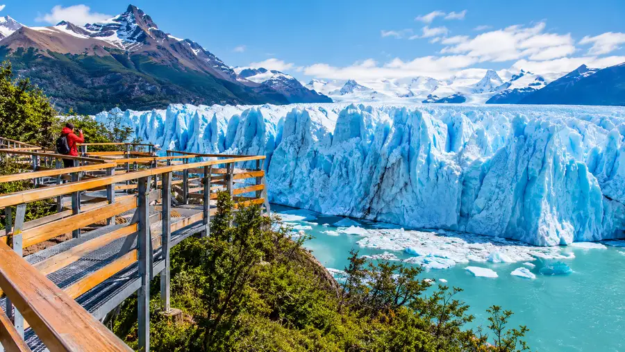 Perito Moreno Glacier Boardwalks and Walkways Guide