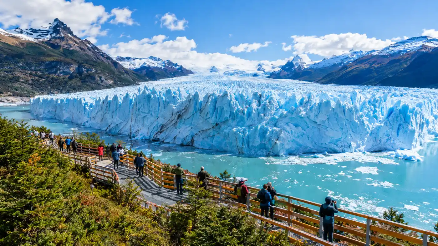 Perito Moreno Glacier Boardwalks and Walkways Guide