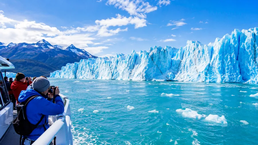 Perito Moreno Glacier Boat Tours and Boat Rides