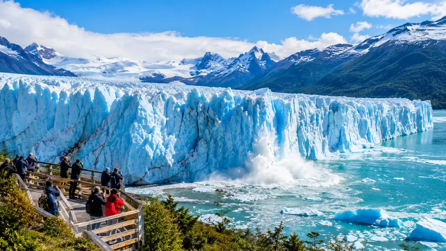 Perito Moreno Glacier Facts: Height, Size, and Rupture